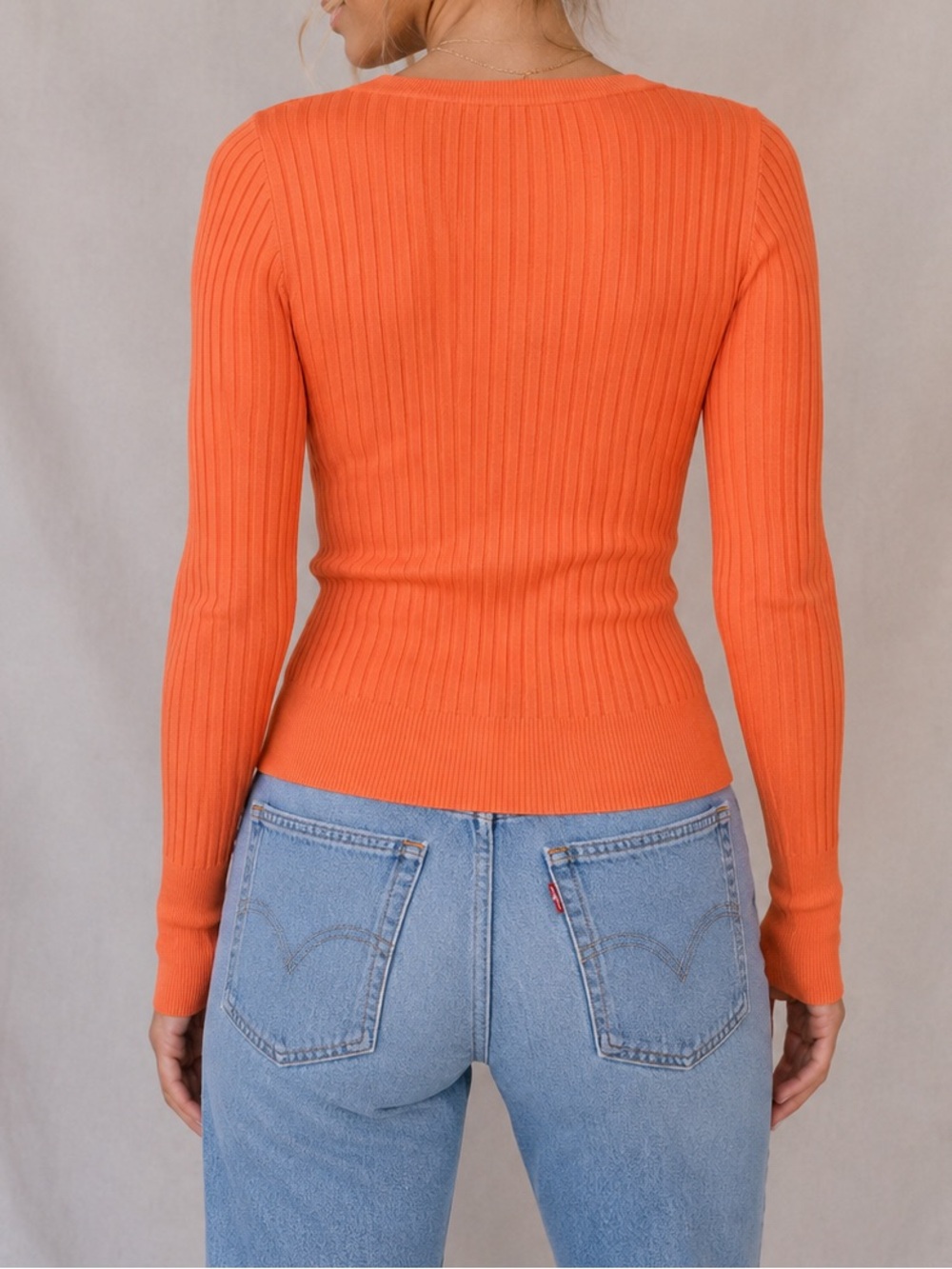 NWT Vera Perla Orange Ribbed Knit V Neck Sweater Small - Picture 2 of 5